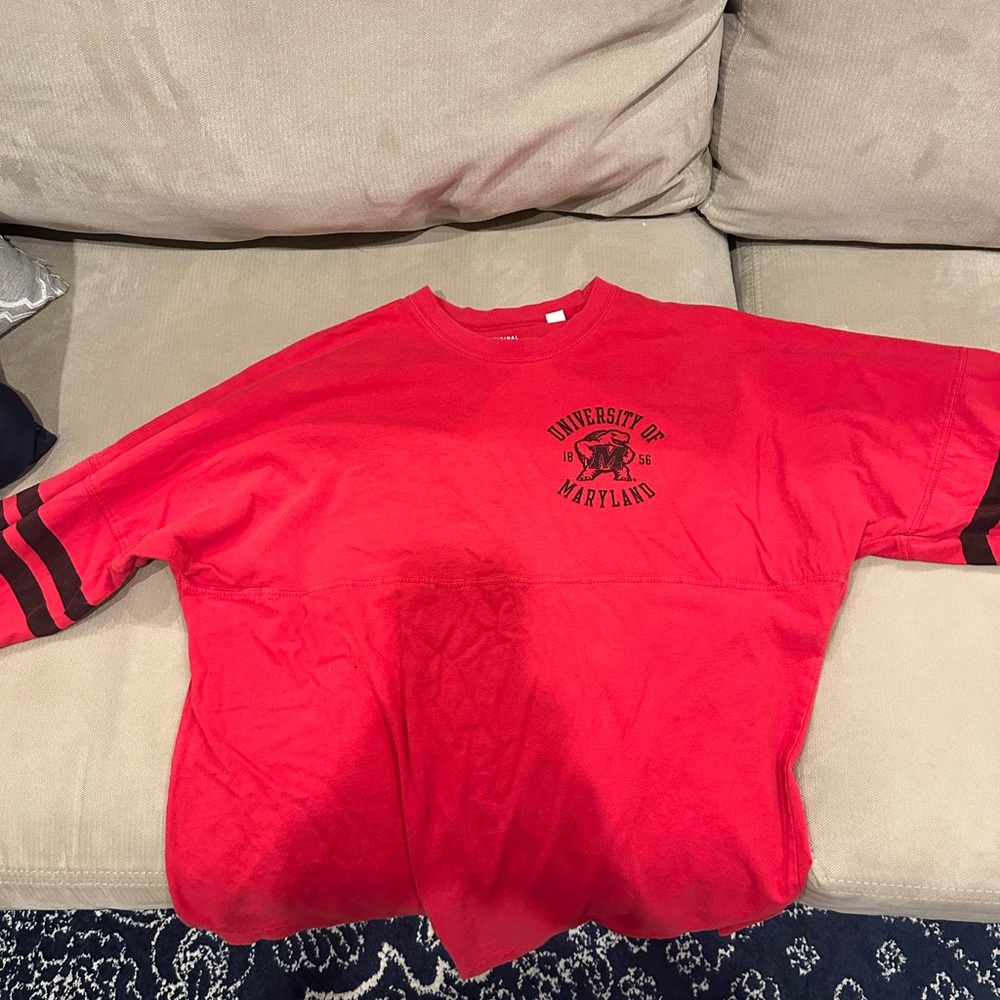 Long sleeve red university of Maryland T-shirt. Like new. No stains. Size small
